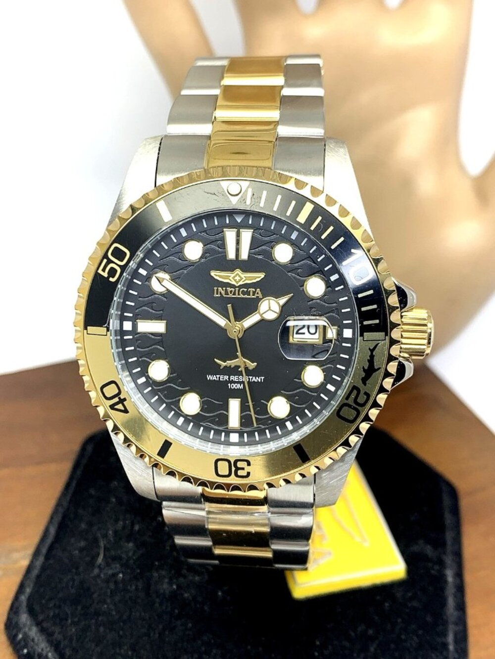 Invicta Men's Watch 30944 Pro Diver Black Dial Two Tone Stainless Steel 43mm